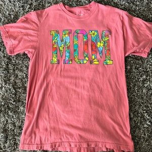 Pink shirt with floral mom